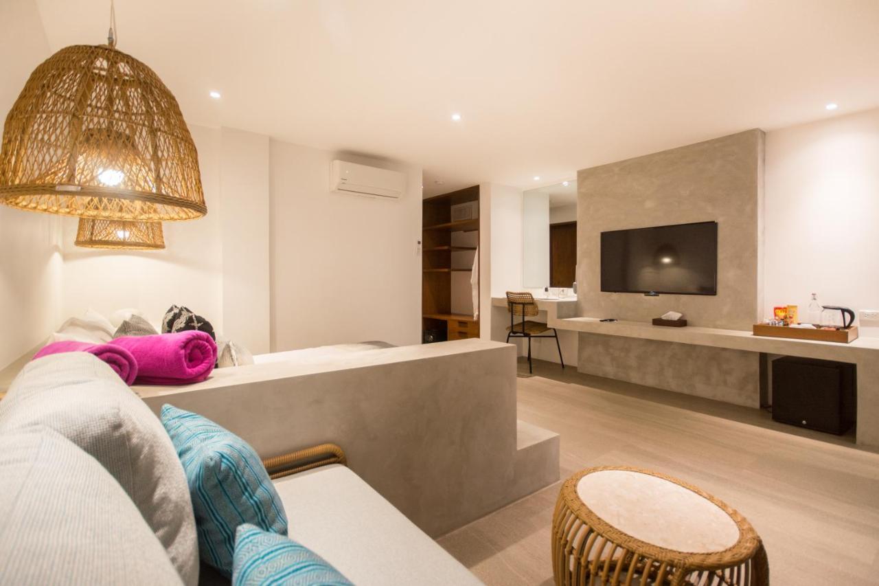 True Home Hotel Balabag  Esterno foto