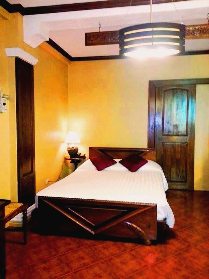 True Home Hotel Balabag  Esterno foto